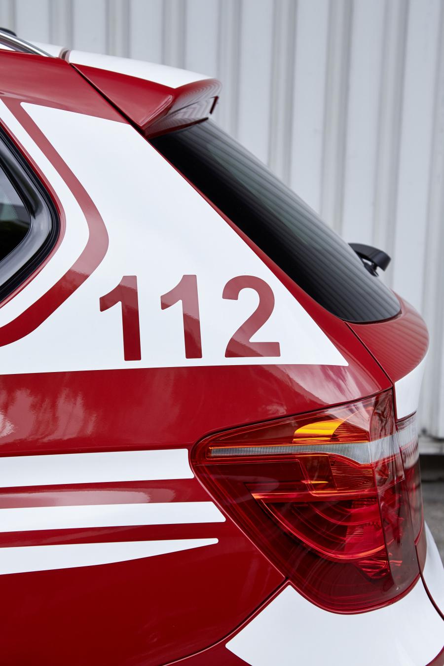 Детали интерьера BMW X3 xDrive20d M Sport Feuerwehr (F25) 2016 года  (фото 16 из 17)